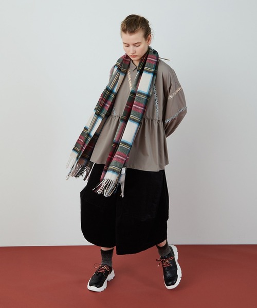 FRAPBOIS（フラボア）の「ウールマフラー（ストール/ショール・レディース・レッド系その他/ブラック系その他/グリーン系その他/ブラウン系その他・FREE）」の7枚目の写真