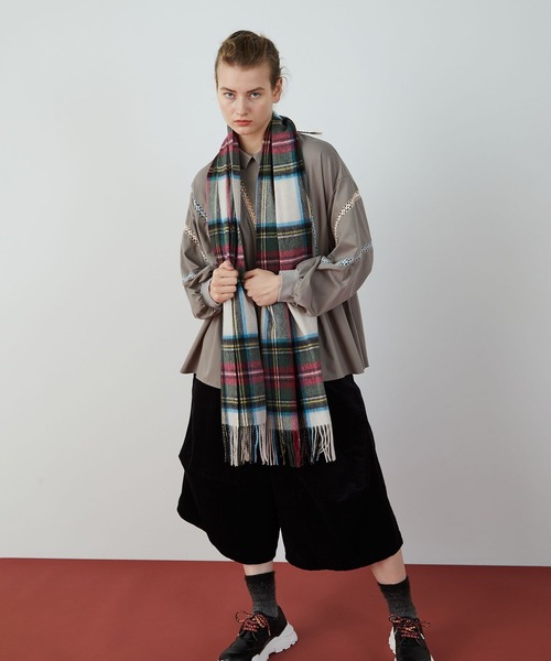 FRAPBOIS（フラボア）の「ウールマフラー（ストール/ショール・レディース・レッド系その他/ブラック系その他/グリーン系その他/ブラウン系その他・FREE）」の18枚目の写真