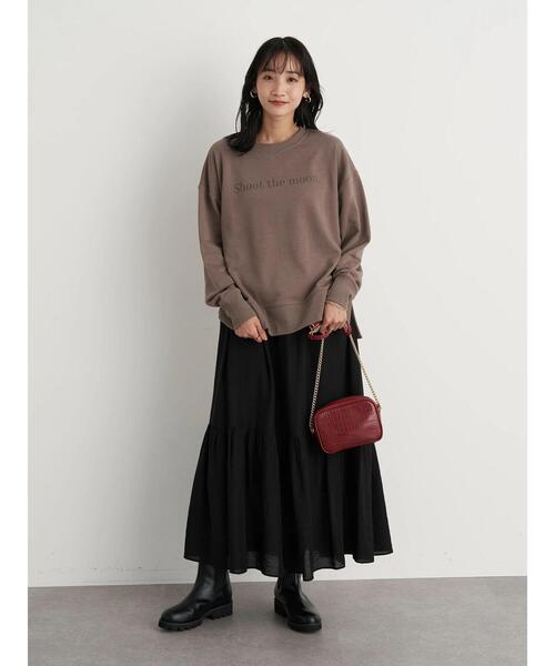 earth music&ecology（アースミュージックアンドエコロジー）の「グラフィックスウェット(ベーシック) ＊（Tシャツ/カットソー・レディース・チャコールグレー/ネイビー/アイボリー/モカ・FREE）」の21枚目の写真