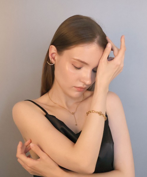 CEMONEMO（セモネモ）の「ダブル ツイスト イヤーカフ（イヤーカフ・レディース・シルバー/ゴールド・FREE）」の15枚目の写真