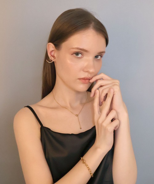 CEMONEMO（セモネモ）の「ダブル ツイスト イヤーカフ（イヤーカフ・レディース・シルバー/ゴールド・FREE）」の13枚目の写真