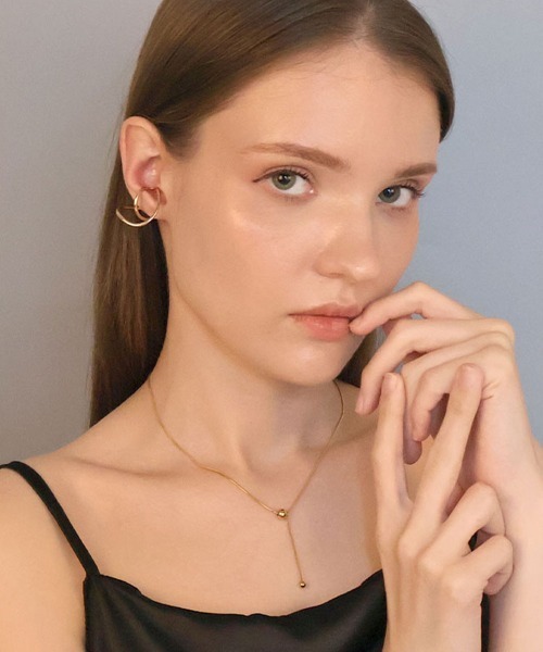 CEMONEMO（セモネモ）の「ダブル ツイスト イヤーカフ（イヤーカフ・レディース・シルバー/ゴールド・FREE）」の6枚目の写真