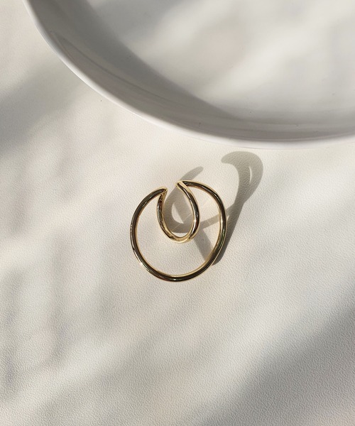 CEMONEMO（セモネモ）の「ダブル ツイスト イヤーカフ（イヤーカフ・レディース・シルバー/ゴールド・FREE）」の19枚目の写真