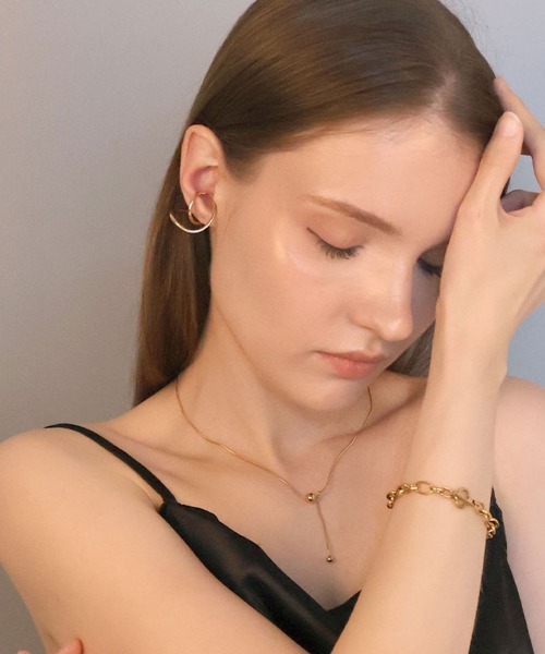 CEMONEMO（セモネモ）の「ダブル ツイスト イヤーカフ（イヤーカフ・レディース・シルバー/ゴールド・FREE）」の20枚目の写真