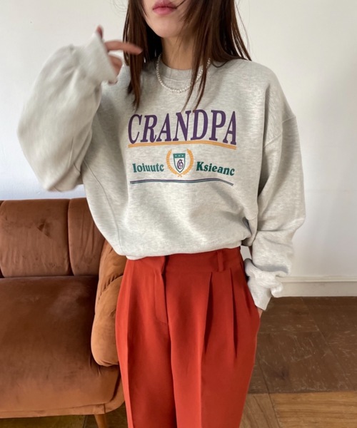 Didot.showroom(ディドット ショールーム)の「CRANDPA mtm / 前面クラシックロゴプリント短丈スウェットトレーナー(スウェット・レディース・オートミール/グリーン・FREE)」の13枚目の写真