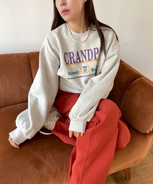 Didot.showroom(ディドット ショールーム)の「CRANDPA mtm / 前面クラシックロゴプリント短丈スウェットトレーナー(スウェット・レディース・オートミール/グリーン・FREE)」の17枚目の写真