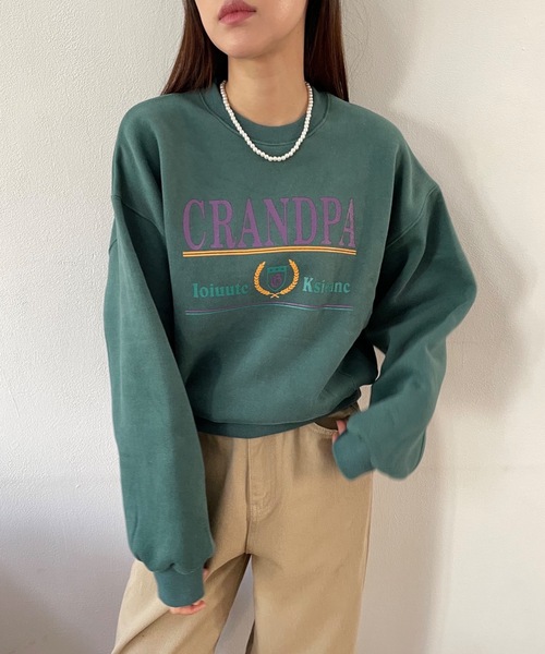 Didot.showroom(ディドット ショールーム)の「CRANDPA mtm / 前面クラシックロゴプリント短丈スウェットトレーナー(スウェット・レディース・オートミール/グリーン・FREE)」の12枚目の写真