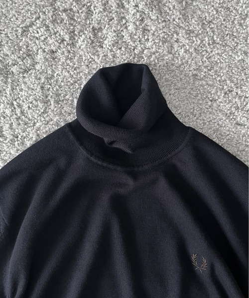 FRED PERRY(フレッドペリー)の「FRED PERRY Classic roll neck jumper(ニット/セーター・メンズ・ブラック/ネイビー・M/LARGE)」の3枚目の写真