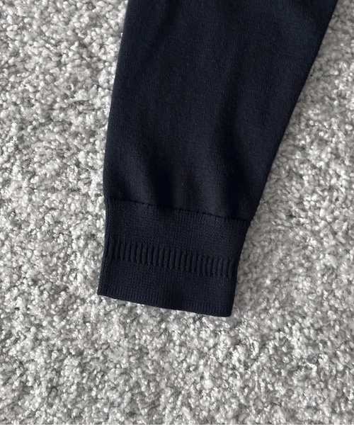 FRED PERRY(フレッドペリー)の「FRED PERRY Classic roll neck jumper(ニット/セーター・メンズ・ブラック/ネイビー・M/LARGE)」の4枚目の写真