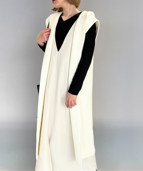 PICCIN(ピッチン)の「フード付畔編みロングジレ(ニット/セーター・レディース・オフホワイト/ブラック・M)」の19枚目の写真