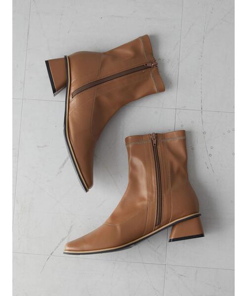 AMERICAN HOLIC（アメリカンホリック）の「チャンキーヒールストレッチショートブーツ（ブーツ・レディース・ブラック/アイボリー/キャメル・S/M/L）」の8枚目の写真