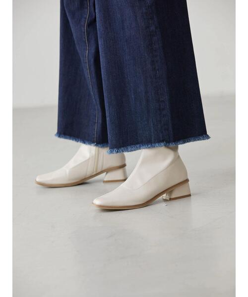 AMERICAN HOLIC（アメリカンホリック）の「チャンキーヒールストレッチショートブーツ（ブーツ・レディース・ブラック/アイボリー/キャメル・S/M/L）」の9枚目の写真