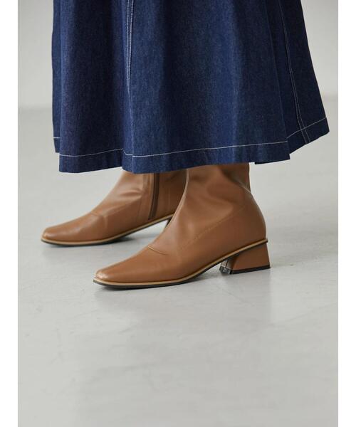 AMERICAN HOLIC（アメリカンホリック）の「チャンキーヒールストレッチショートブーツ（ブーツ・レディース・ブラック/アイボリー/キャメル・S/M/L）」の2枚目の写真