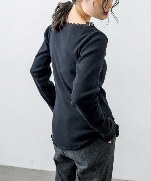 PUAL CE CIN（ピュアルセシン）の「襟レーステレコロングスリーブ（Tシャツ/カットソー・レディース・ブラック/ナチュラル・FREE）」の7枚目の写真