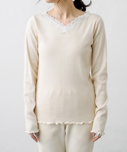 PUAL CE CIN（ピュアルセシン）の「襟レーステレコロングスリーブ（Tシャツ/カットソー・レディース・ブラック/ナチュラル・FREE）」の9枚目の写真