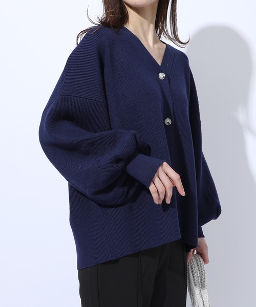 MAISON BREEZE（メゾンブリーズ）の「【MAISON BREEZE】春めくワイドスリーブニットカーディガン SCCH54（カーディガン/ボレロ・レディース・ネイビー/アイボリー・FREE）」の2枚目の写真