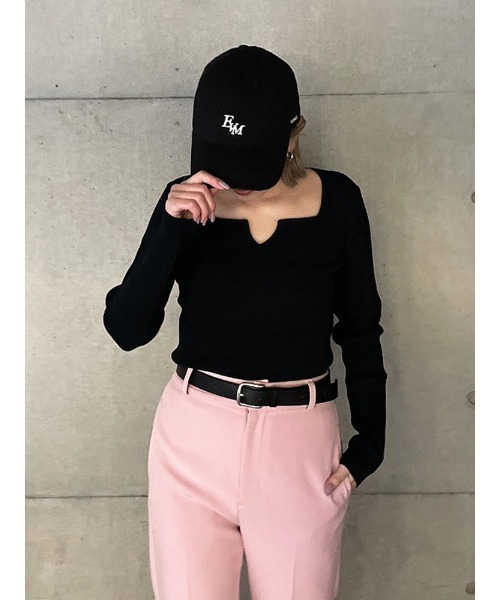 ENVYM(アンビー)の「ハートネックリブKNIT(ニット/セーター・レディース・ベージュ/ブラック/ホワイト・FREE)」の3枚目の写真