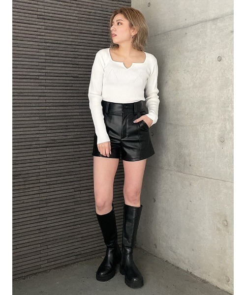 ENVYM(アンビー)の「ハートネックリブKNIT(ニット/セーター・レディース・ベージュ/ブラック/ホワイト・FREE)」の8枚目の写真