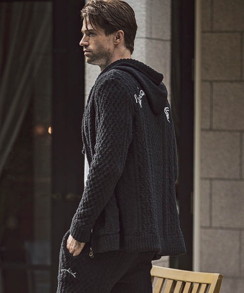 1PIU1UGUALE3 RELAX (ウノピゥウノウグァーレトレ リラックス)の「1PIU1UGUALE3 RELAX(ウノピゥウノウグァーレトレ)ケーブルニットパーカー(パーカー・メンズ・ブラック/ホワイト/ネイビー・S/L/M/XL)」の14枚目の写真