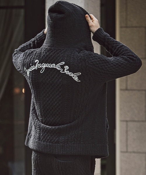 1PIU1UGUALE3 RELAX (ウノピゥウノウグァーレトレ リラックス)の「1PIU1UGUALE3 RELAX(ウノピゥウノウグァーレトレ)ケーブルニットパーカー(パーカー・メンズ・ブラック/ホワイト/ネイビー・S/L/M/XL)」の22枚目の写真