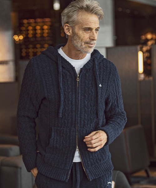 1PIU1UGUALE3 RELAX (ウノピゥウノウグァーレトレ リラックス)の「1PIU1UGUALE3 RELAX(ウノピゥウノウグァーレトレ)ケーブルニットパーカー(パーカー・メンズ・ブラック/ホワイト/ネイビー・S/L/M/XL)」の18枚目の写真