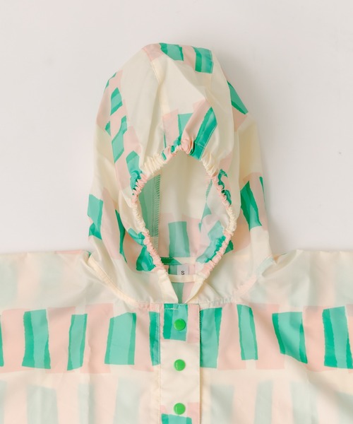 392 plusm（サンキューニプリュスエム）の「【392plusm】キッズ PONCHO Sサイズ / 子供 レインポンチョ（レインコート/ポンチョ・キッズ・ピンク/ブラック/イエロー/ミント・フリー）」の5枚目の写真