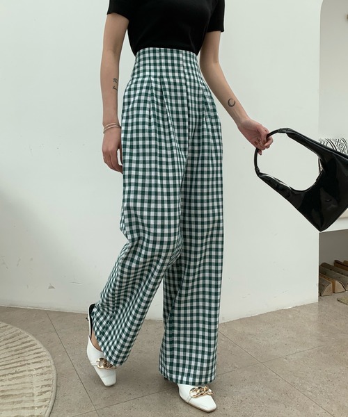 Diosfront（ディオスフロント）の「ハイウエストギンガムチェックセミワイドパンツ（その他パンツ・レディース・ブラック/ブラウン/グリーン・M/L/S）」の3枚目の写真