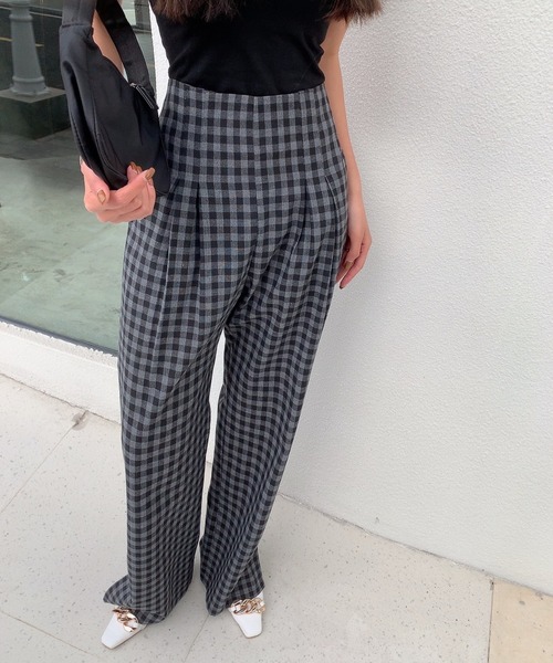 Diosfront（ディオスフロント）の「ハイウエストギンガムチェックセミワイドパンツ（その他パンツ・レディース・ブラック/ブラウン/グリーン・M/L/S）」の7枚目の写真
