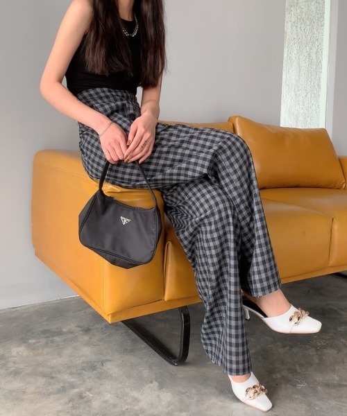 Diosfront（ディオスフロント）の「ハイウエストギンガムチェックセミワイドパンツ（その他パンツ・レディース・ブラック/ブラウン/グリーン・M/L/S）」の10枚目の写真