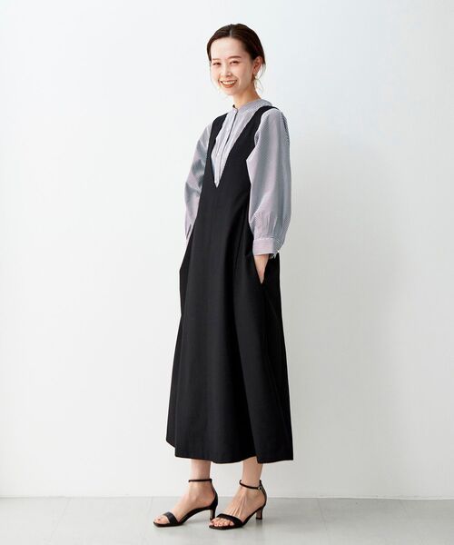 le.coeur blanc（ルクールブラン）の「セミフレア2wayジャンパースカート（ジャンパースカート・レディース・ブラック/グレー・38/36）」の2枚目の写真