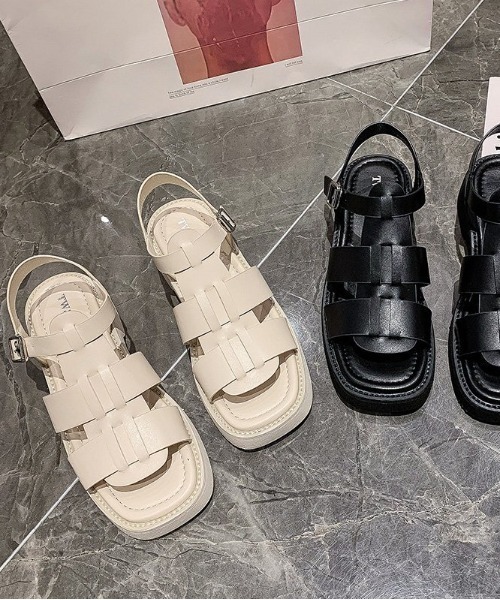 Shoes in Closet(シューズインクローゼット)の「超軽量 スクエアトゥ グルカサンダル 864(サンダル・レディース・ブラック/アイボリー・#5/#6/#4/#3/#1/#2)」の13枚目の写真
