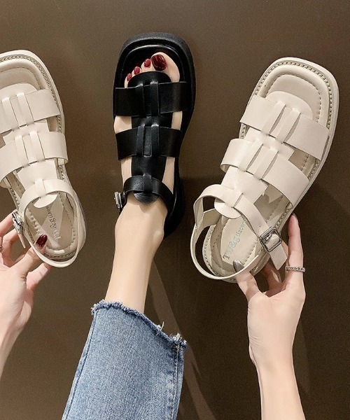 Shoes in Closet(シューズインクローゼット)の「超軽量 スクエアトゥ グルカサンダル 864(サンダル・レディース・ブラック/アイボリー・#5/#6/#4/#3/#1/#2)」の5枚目の写真