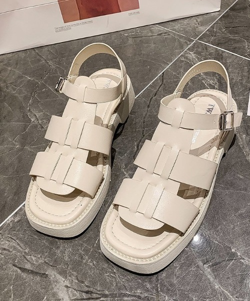 Shoes in Closet(シューズインクローゼット)の「超軽量 スクエアトゥ グルカサンダル 864(サンダル・レディース・ブラック/アイボリー・#5/#6/#4/#3/#1/#2)」の14枚目の写真