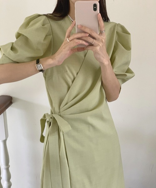 Leja(レジャ)の「【LEJA】Vネックウエストデザインボリューム袖ロングワンピース(ワンピース・レディース・ベージュ/グリーン・FREE)」の21枚目の写真