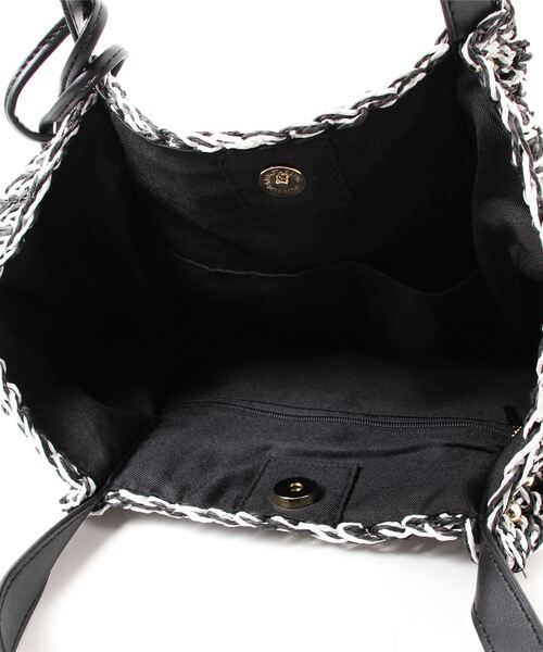 BASE（ベース）の「タッセル付きかごバッグ（かごバッグ・レディース・ブラック/グリーン/ベージュ/ネイビー・FREE）」の6枚目の写真