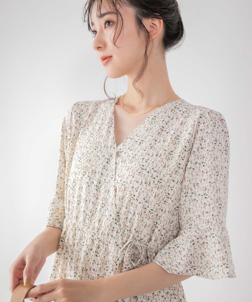 fifth(フィフス)の「小花柄カシュクールティアードワンピース(ワンピース・レディース・ブラック/オフホワイト・M)」の17枚目の写真