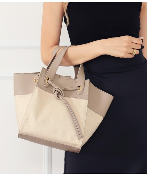 LATINA（ラティーナ）の「バイカラーキャンバスバッグ（ハンドバッグ・レディース・ブラック/ベージュ・FREE）」の2枚目の写真