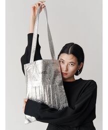 UN3D.（アンスリード）の「ORIGAMI POCKET TOTE R / オリガミポケットラメトート（トートバッグ）」