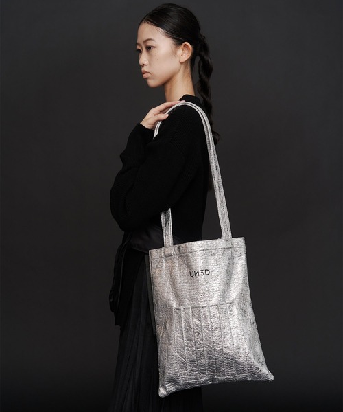 ORIGAMI POCKET TOTE R / オリガミポケットラメトート（トートバッグ