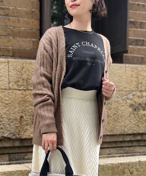 Chez toi（シェトワ）の「【WEB限定】Vネックワイドリブカーディガン（カーディガン/ボレロ・レディース・キャメル/オレンジ/アイボリー/ブラック/サックスブルー・FREE）」の4枚目の写真