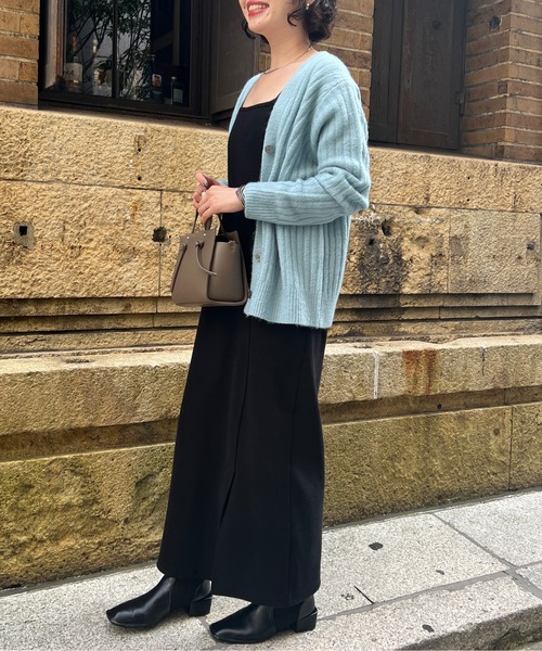 Chez toi（シェトワ）の「【WEB限定】Vネックワイドリブカーディガン（カーディガン/ボレロ・レディース・キャメル/オレンジ/アイボリー/ブラック/サックスブルー・FREE）」の19枚目の写真