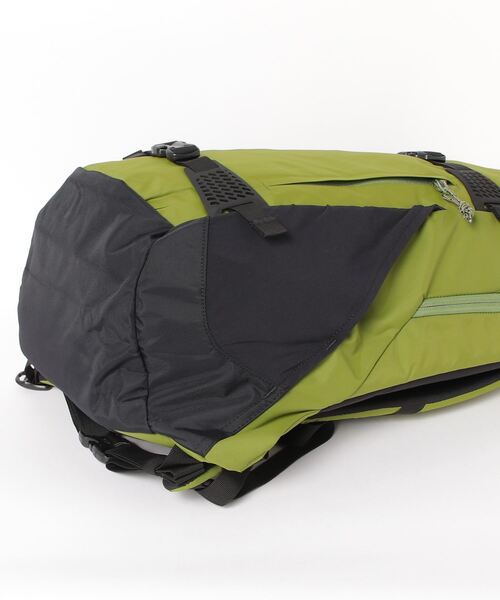 BURTON（バートン）の「DAY HIKER バックパック 25L（バックパック/リュック・メンズ・カーキ/ブラック/グレー/ブルーグリーン・FREE）」の13枚目の写真