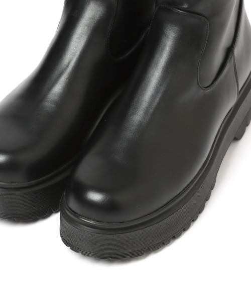 repipi armario（レピピ アルマリオ）の「バックZIPブーツ（ブーツ・キッズ・ホワイト/ブラック・MEDIUM/LARGE）」の13枚目の写真