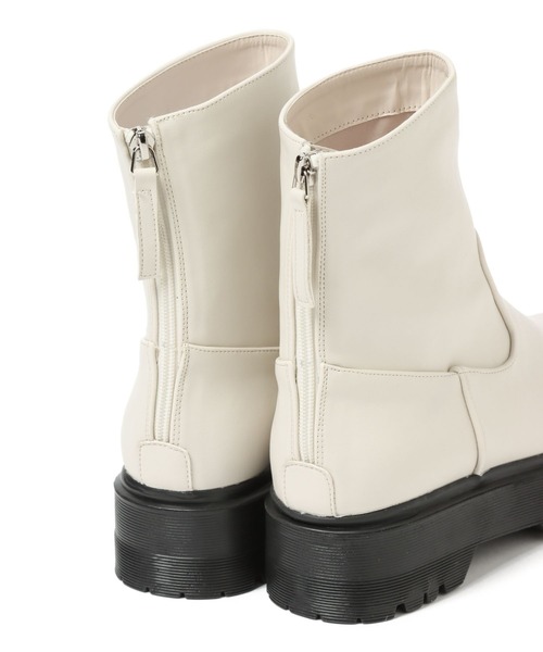 repipi armario（レピピ アルマリオ）の「バックZIPブーツ（ブーツ・キッズ・ホワイト/ブラック・MEDIUM/LARGE）」の16枚目の写真