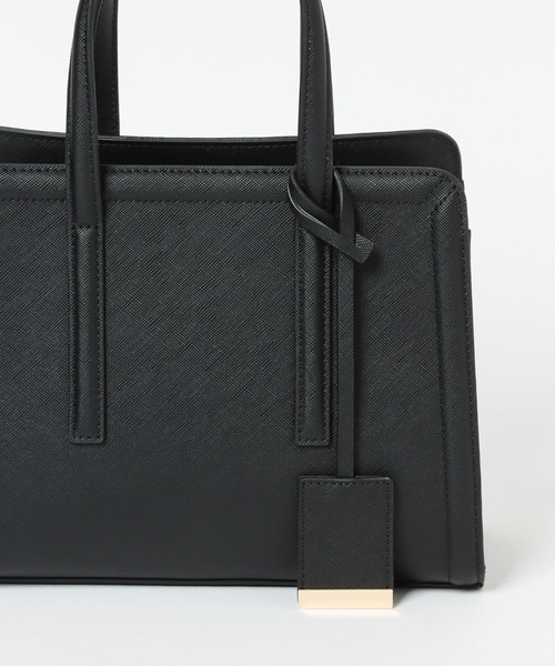 GLOBAL WORK(グローバルワーク)の「スクエアショルダーS/一部店舗限定/349577(ショルダーバッグ・レディース・ブラック/ベージュ/レッド/ホワイト・FREE)」の8枚目の写真