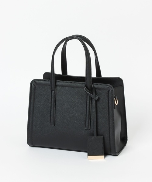 GLOBAL WORK(グローバルワーク)の「スクエアショルダーS/一部店舗限定/349577(ショルダーバッグ・レディース・ブラック/ベージュ/レッド/ホワイト・FREE)」の11枚目の写真