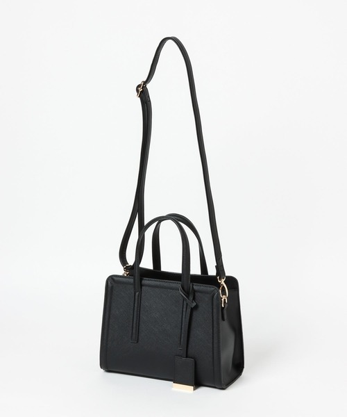 GLOBAL WORK(グローバルワーク)の「スクエアショルダーS/一部店舗限定/349577(ショルダーバッグ・レディース・ブラック/ベージュ/レッド/ホワイト・FREE)」の14枚目の写真