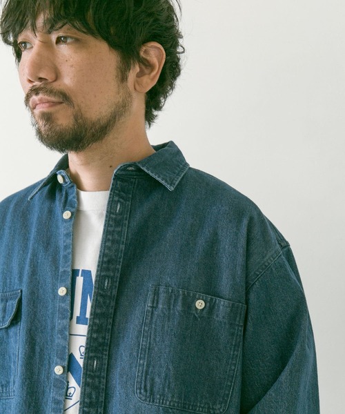URBAN RESEARCH DOORS（アーバンリサーチドアーズ）の「デニムレギュラーカラーシャツ（シャツ/ブラウス・メンズ・ワンウォッシュ/インディゴブルー・LARGE/MEDIUM）」の18枚目の写真