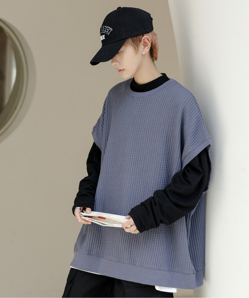 neos（ネオス）の「【neos -addictive design-】ビッグシルエット クルーネック ワッフル ベスト（ベスト・メンズ・ブルー/グリーン/ブラック/イエロー/チャコールグレー/アイボリー・LARGE/MEDIUM）」の4枚目の写真