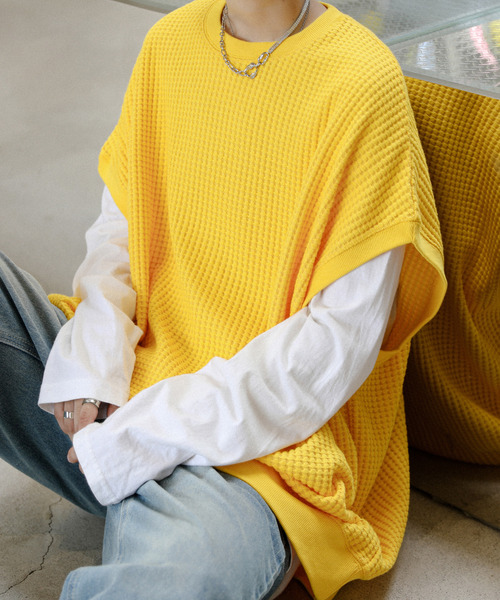 neos（ネオス）の「【neos -addictive design-】ビッグシルエット クルーネック ワッフル ベスト（ベスト・メンズ・ブルー/グリーン/ブラック/イエロー/チャコールグレー/アイボリー・LARGE/MEDIUM）」の6枚目の写真